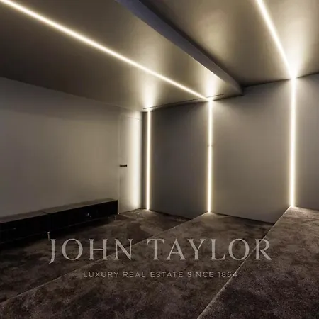 Luxury For Rent On A Secure Estate